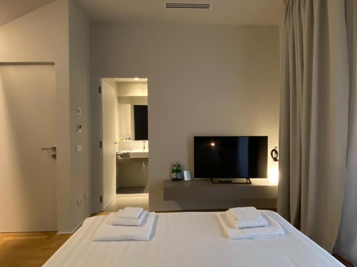 Standard Double Room,955348135:JPEG